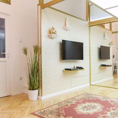 Ava'S Champagne Studio City Center-Andrash Street King Street Budapešť Exteriér fotografie