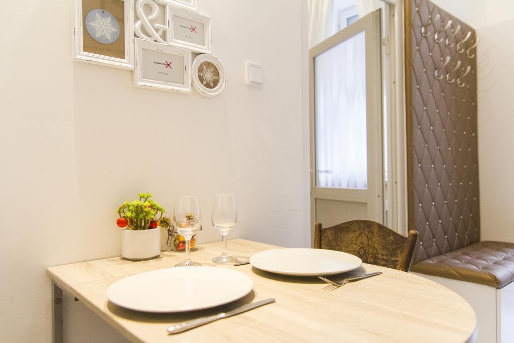 Ava'S Champagne Studio City Center-Andrash Street King Street Budapešť Exteriér fotografie