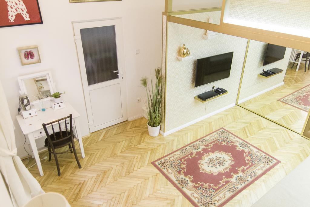 Ava'S Champagne Studio City Center-Andrash Street King Street Budapešť Exteriér fotografie